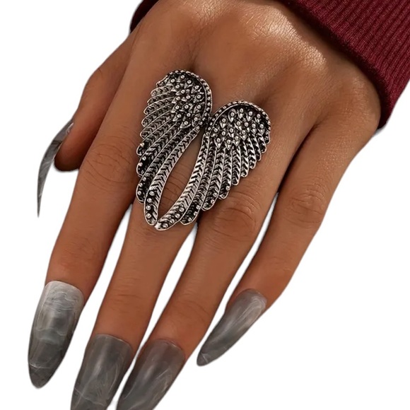 Punk Style Silver Angel Wings Ring - Picture 2 of 7